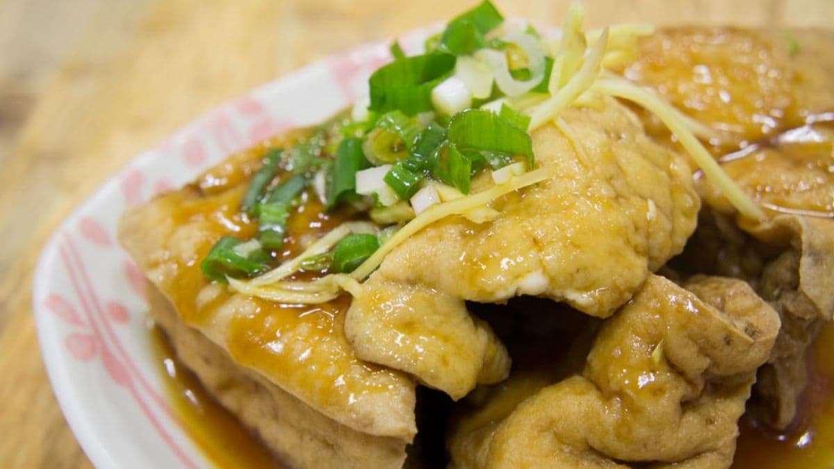 油豆腐搭配順口不死鹹的油膏。（圖片來源：葉影瓶像）