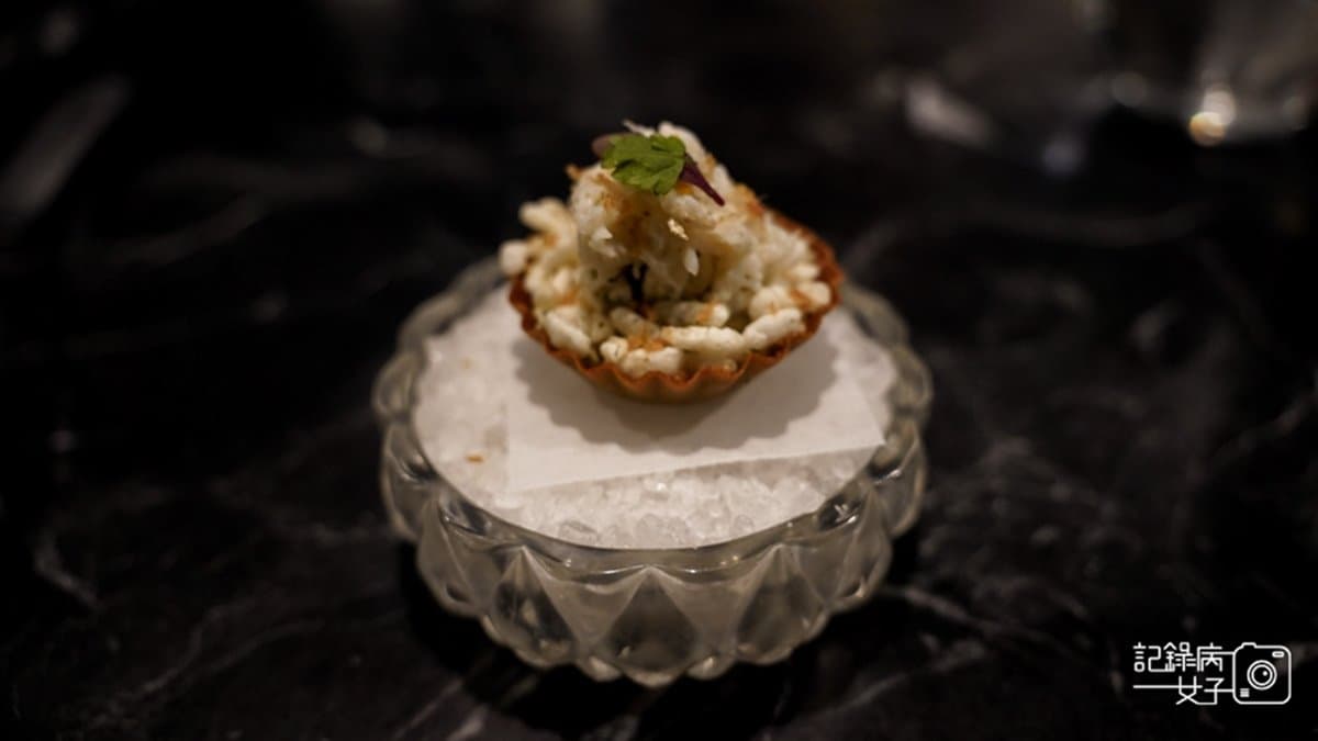 開胃菜很可愛，整顆小小的，幾乎可以一口吞下。（圖片來源：快門女子食旅誌）