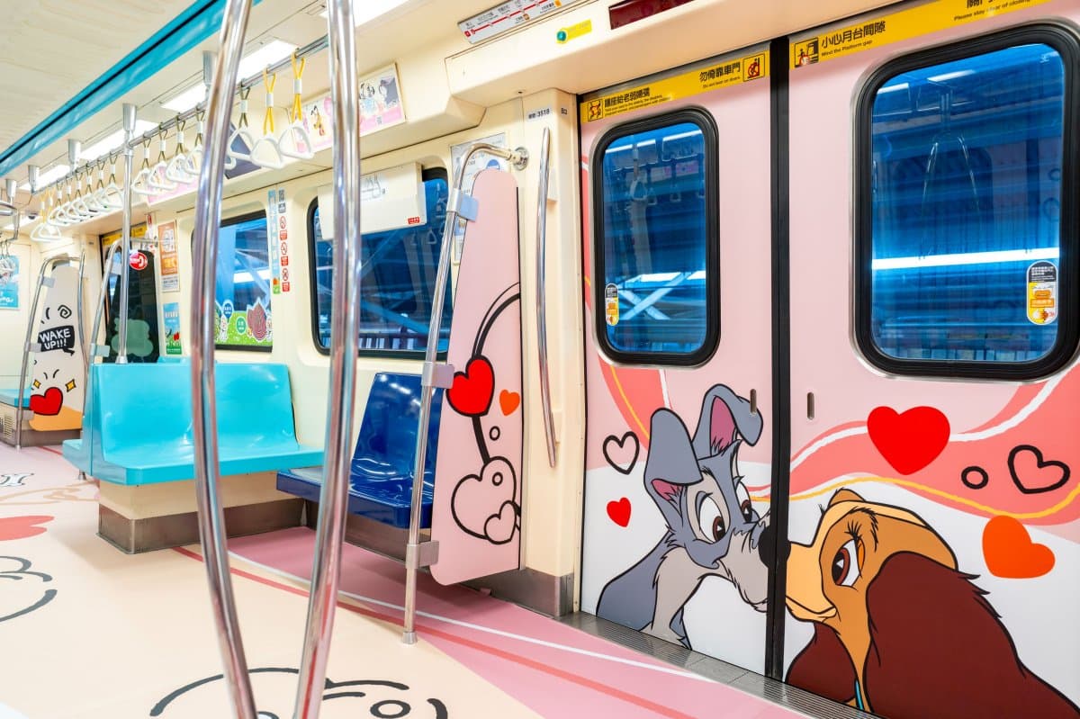 ４公尺「巨萌跩貓」出沒北捷！迪士尼彩繪列車同步登場，還有主題拍貼機