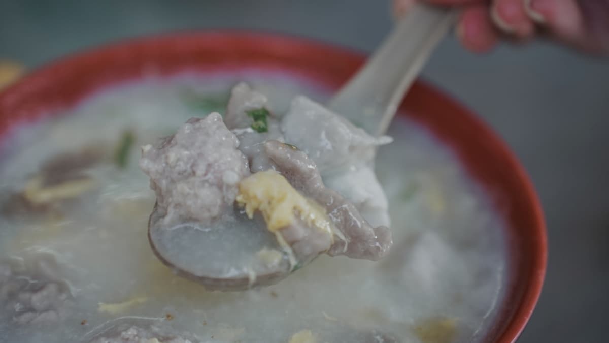 與其他廣東粥不同，永春廣東粥有著獨特的風味。（圖片來源：Wei笑生活）