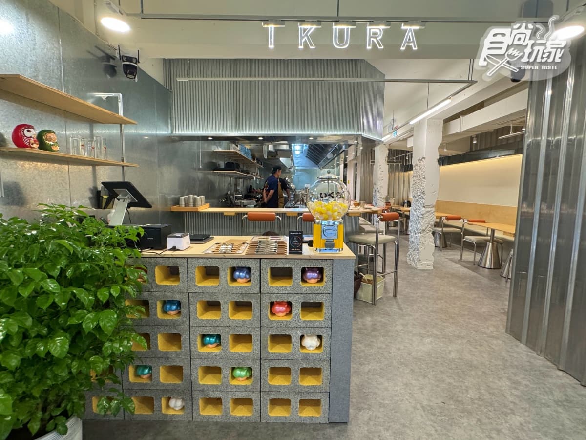 東京排隊名店「IKURA蛋包飯」開幕！３款犬掌蛋包＋亮點，免費送超Q達摩吊飾