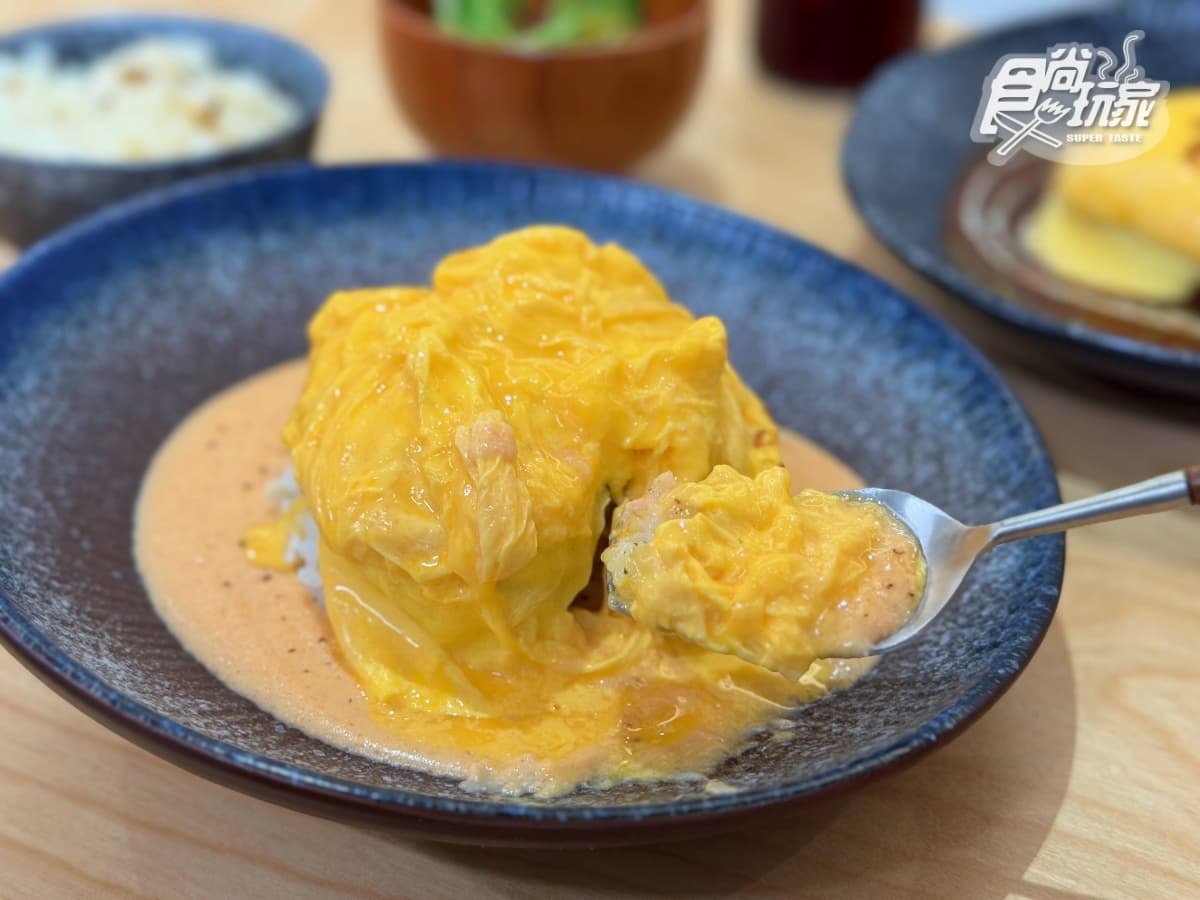 東京排隊名店「IKURA蛋包飯」開幕！３款犬掌蛋包＋亮點，免費送超Q達摩吊飾
