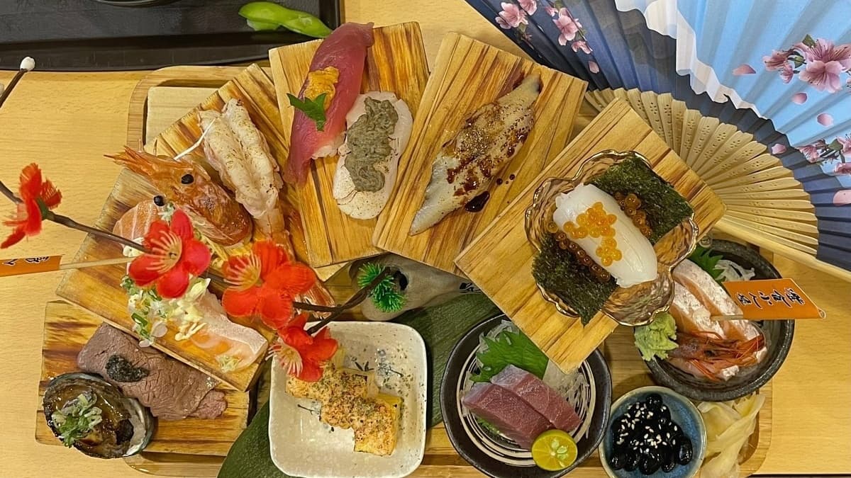 湖光店限定的壽司大盛合有12種品項，超豐盛。（圖片來源：❤艾家主婦❤）