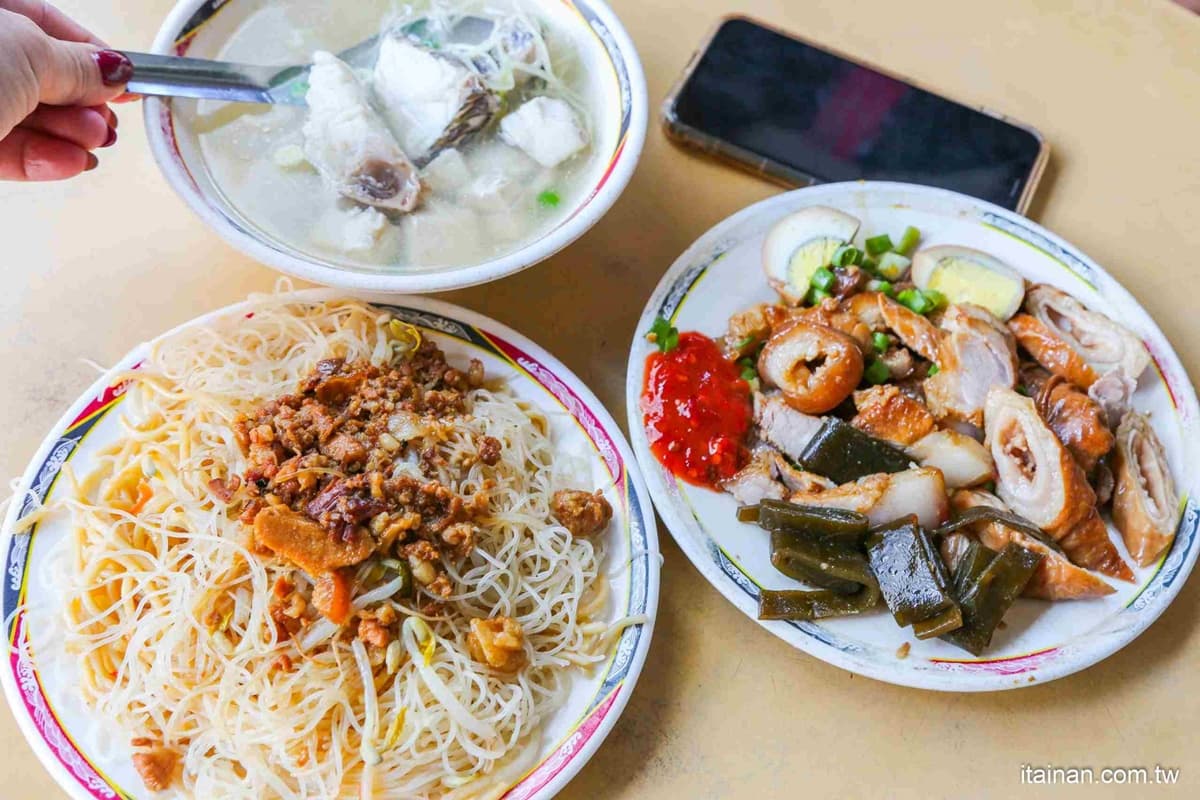 澎湖早餐推薦！人氣排隊店18間：創意土魠魚早餐、海菜蛋餅、拳頭大刈包