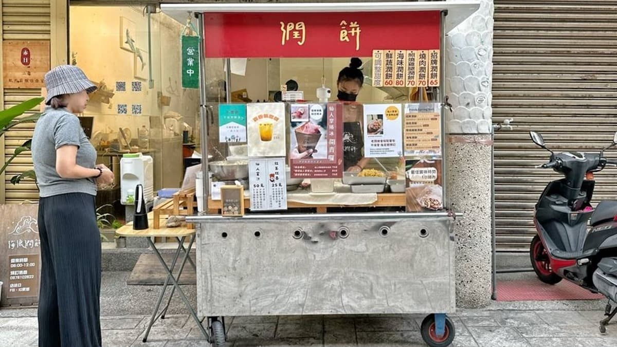 潤餅皮都是每日現做。（圖片來源：Ann‧榜哥‧生活事務所）