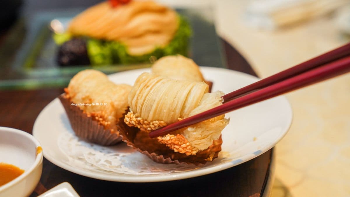 經典蘿蔔酥餅可以吃到酥皮的麵香及軟嫩多汁的鮮甜蘿蔔絲。（圖片來源：Angelababy享樂日記）