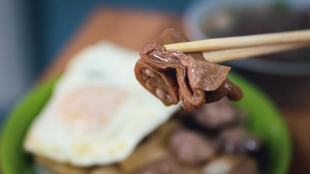 有滷肥腸以及滷大腸。（圖片來源：鯊魚大口咬）