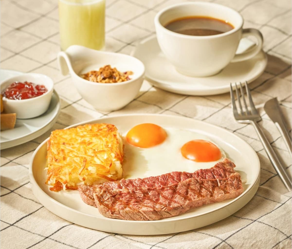 M One Cafe菜單2025完整攻略！最新優惠、早午餐必吃推薦、分店特色