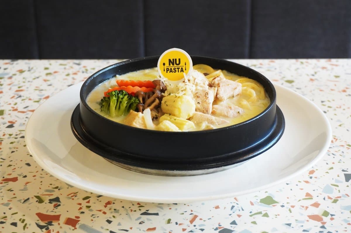 免費喝近百元鮮奶茶！NU PASTA攜手鮮乳坊，鮮乳義式湯麵超有料