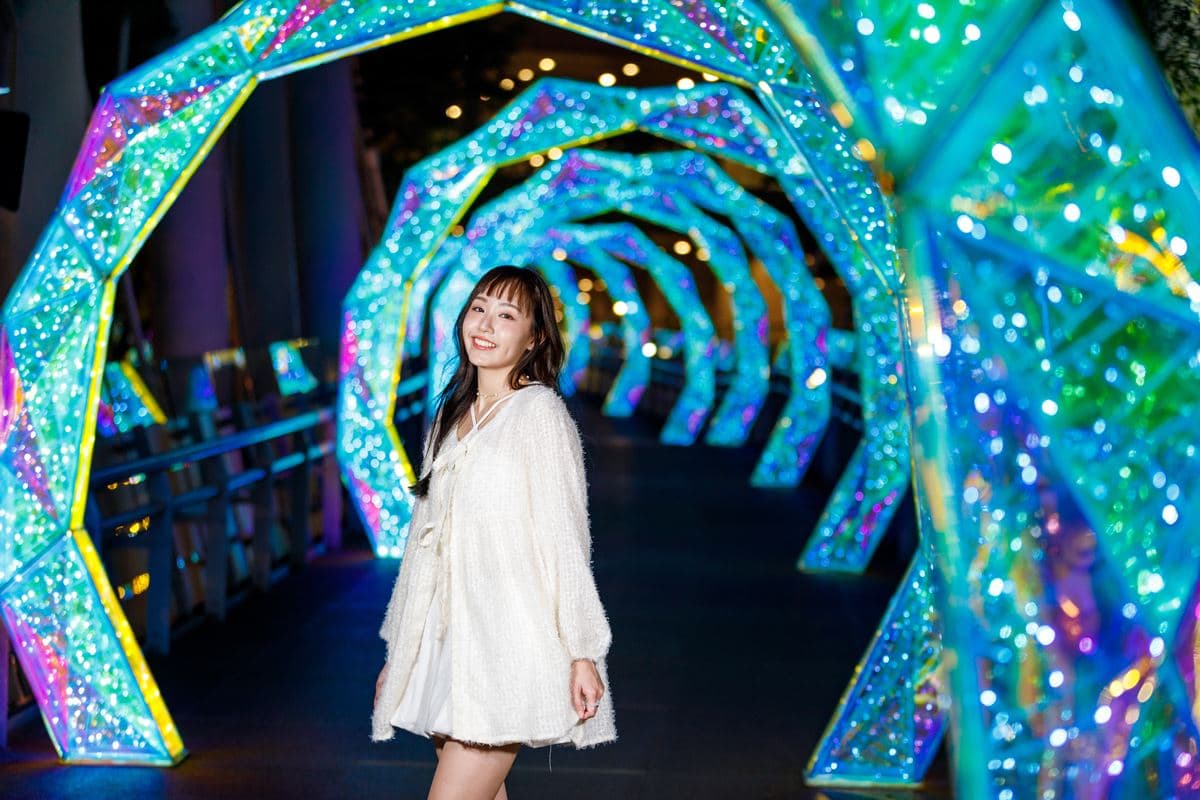 化身華麗馬戲舞台！「2025新北耶誕城」打造沉浸式炫彩廊道，必拍超美光影燈飾