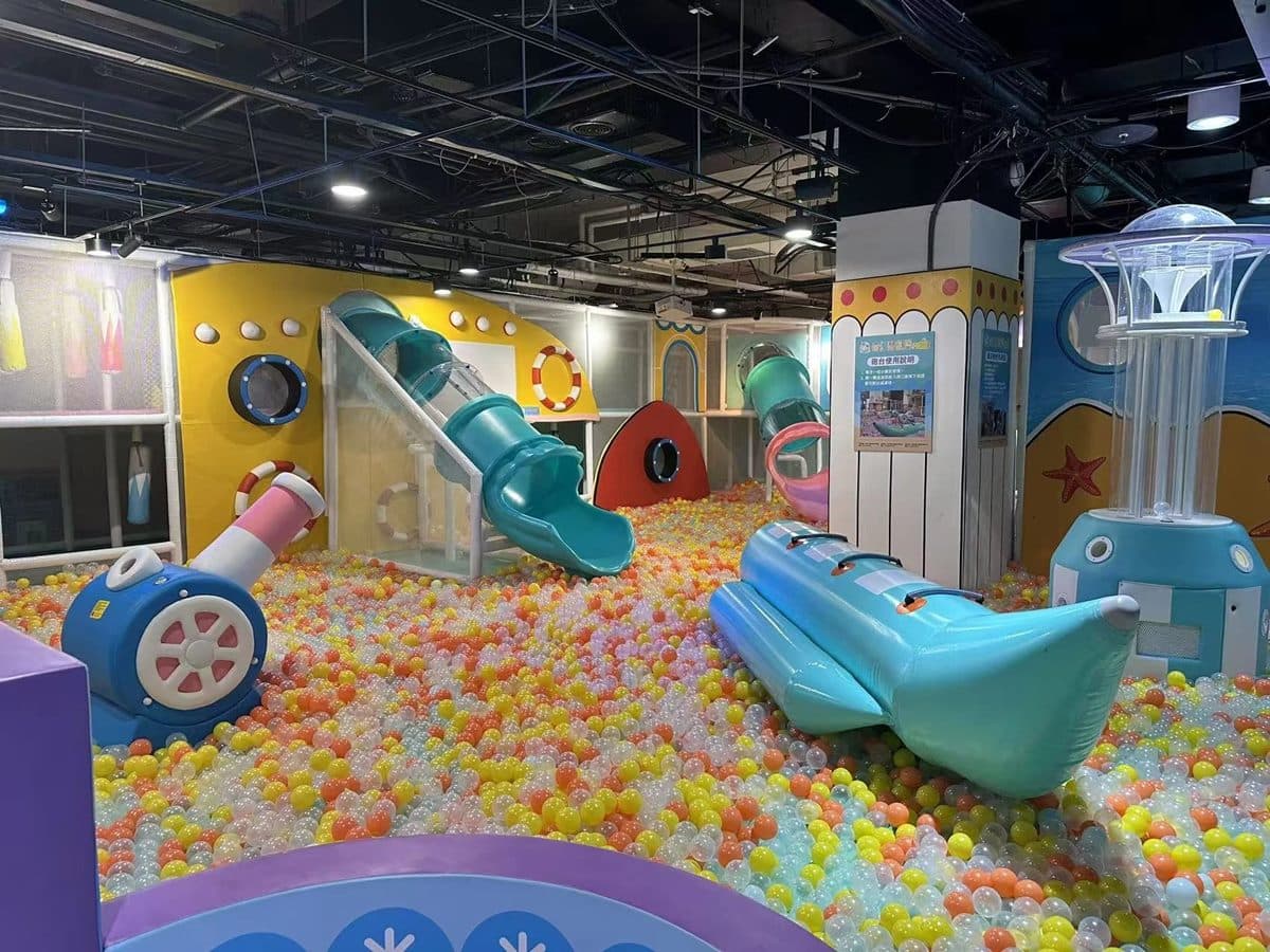 打卡７公尺「布丁狗聖誕樹」！全台６據點「這天」點燈，全台最大親子樂園