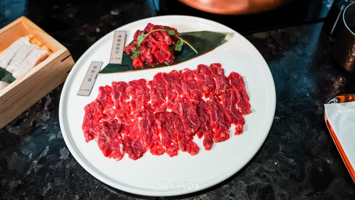 手切冷藏本地牛牛肉，分為頂級上蓋肉，與低脂滑嫩肉兩個部位。（圖片來源：胖貓咪的奇幻旅程）