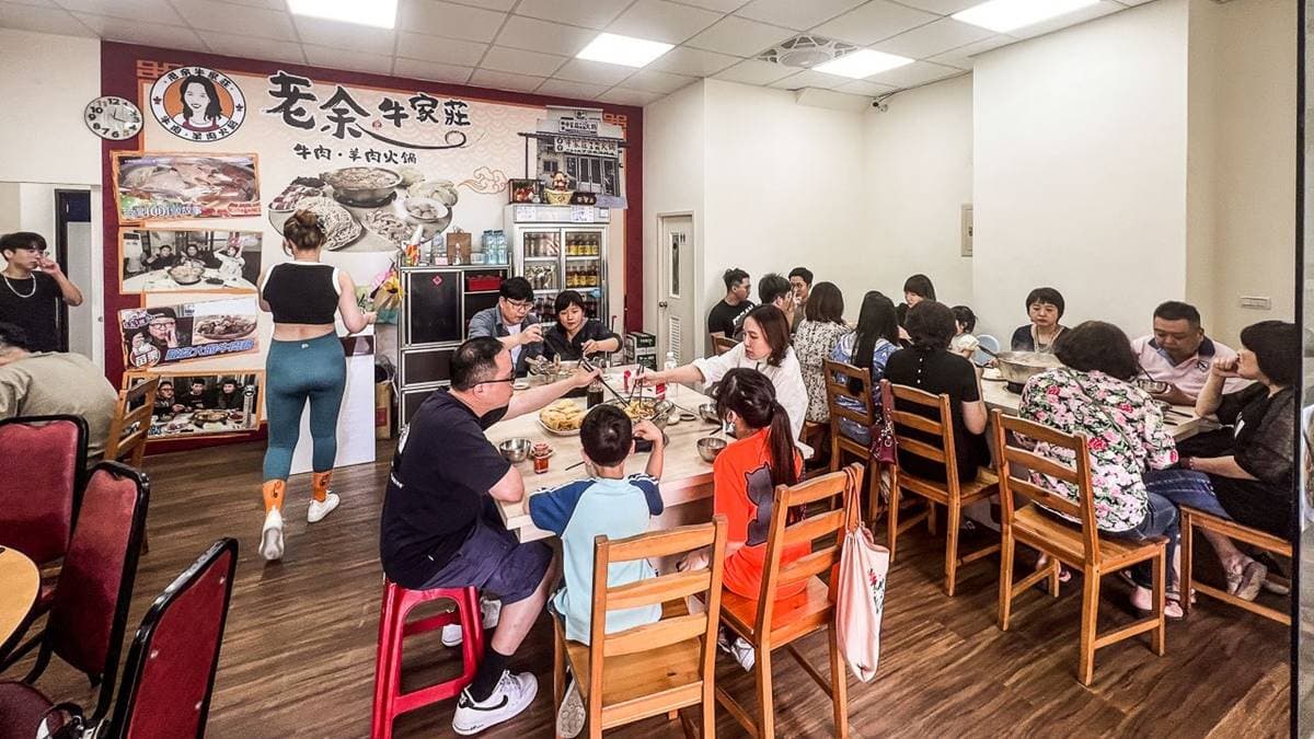 店內桌數不多，想吃建議要提前訂位，用餐時間經常客滿。（圖片來源：大手牽小手。玩樂趣）