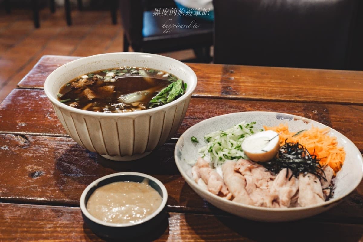綠島限定美食都在這！整隻炸飛魚丼飯、海草系蔥抓餅，沒吃別說你來過