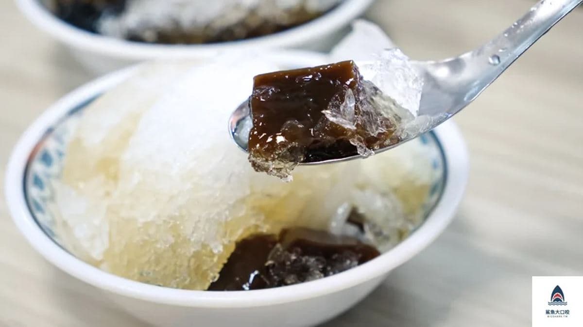 黑糖粉粿的黑糖香氣也非常足夠。（圖片來源：鯊魚大口咬）