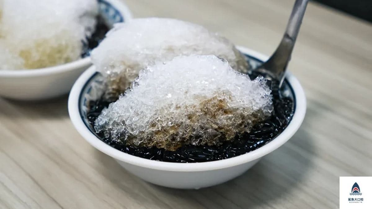 剉冰是屬於粗冰那種，吃起來很過癮。（圖片來源：鯊魚大口咬）