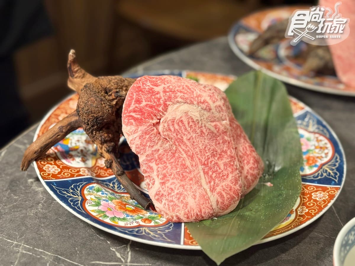 全台第１間「日本壽喜燒名店」！爽嗑A5和牛套餐、痛風級海膽丼，免費送干貝