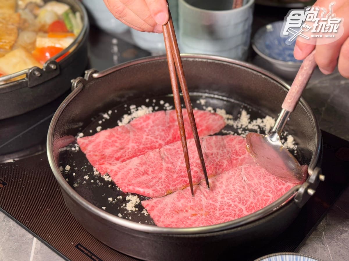 全台第１間「日本壽喜燒名店」！爽嗑A5和牛套餐、痛風級海膽丼，免費送干貝