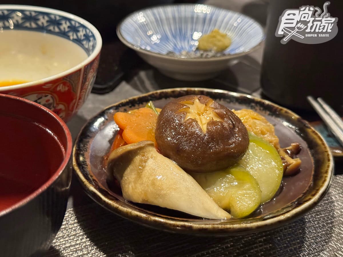 全台第１間「日本壽喜燒名店」！爽嗑A5和牛套餐、痛風級海膽丼，免費送干貝
