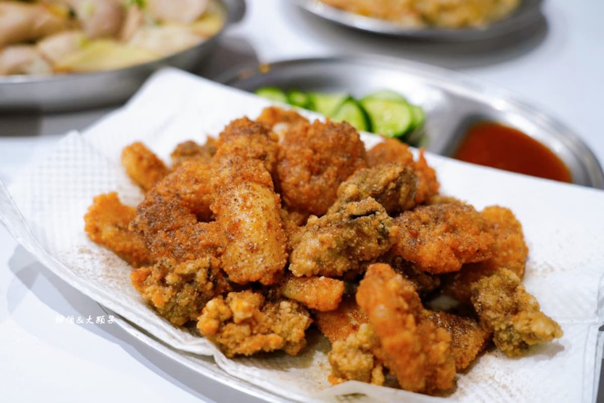 台北人「隱藏版夜市」6必吃:號稱前3強滷肉飯、霸氣海鮮粥、椒鹽甜甜圈 雙城街夜市:阿富海鮮粥