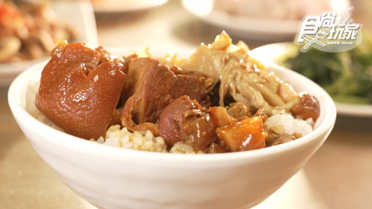 「腿庫飯」肉質不柴又多汁，讓人忍不住一口接著一口。