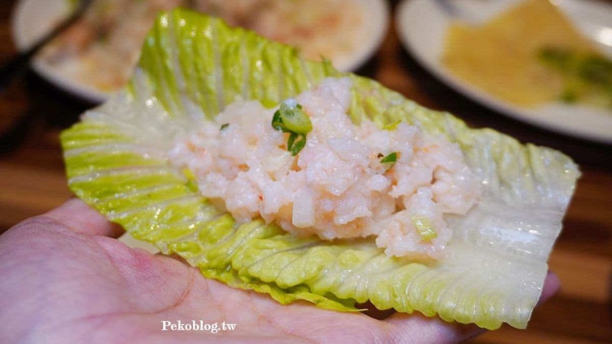 鮮甜的蝦鬆搭配脆口生菜是完美的組合。（圖片來源：PEKO の Simple Life）