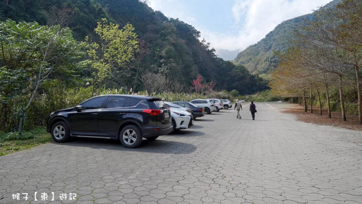 自駕前往也不用擔心，有免費停車場可使用。（圖片來源：猴子東遊記）