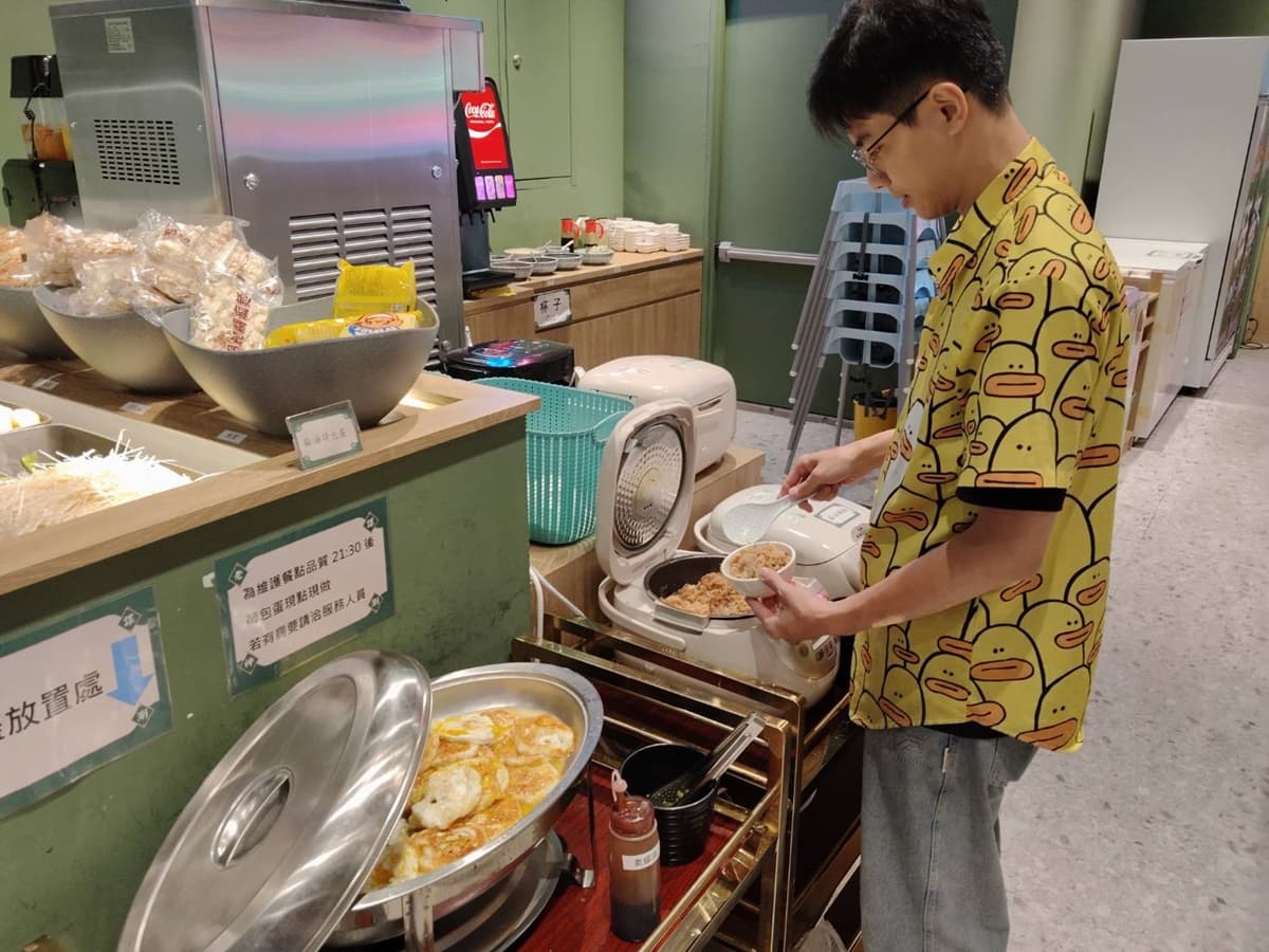 268元不限時吃到飽！最狂「台式火鍋」暢吃70款自助吧、路易莎、大苑子冰沙
