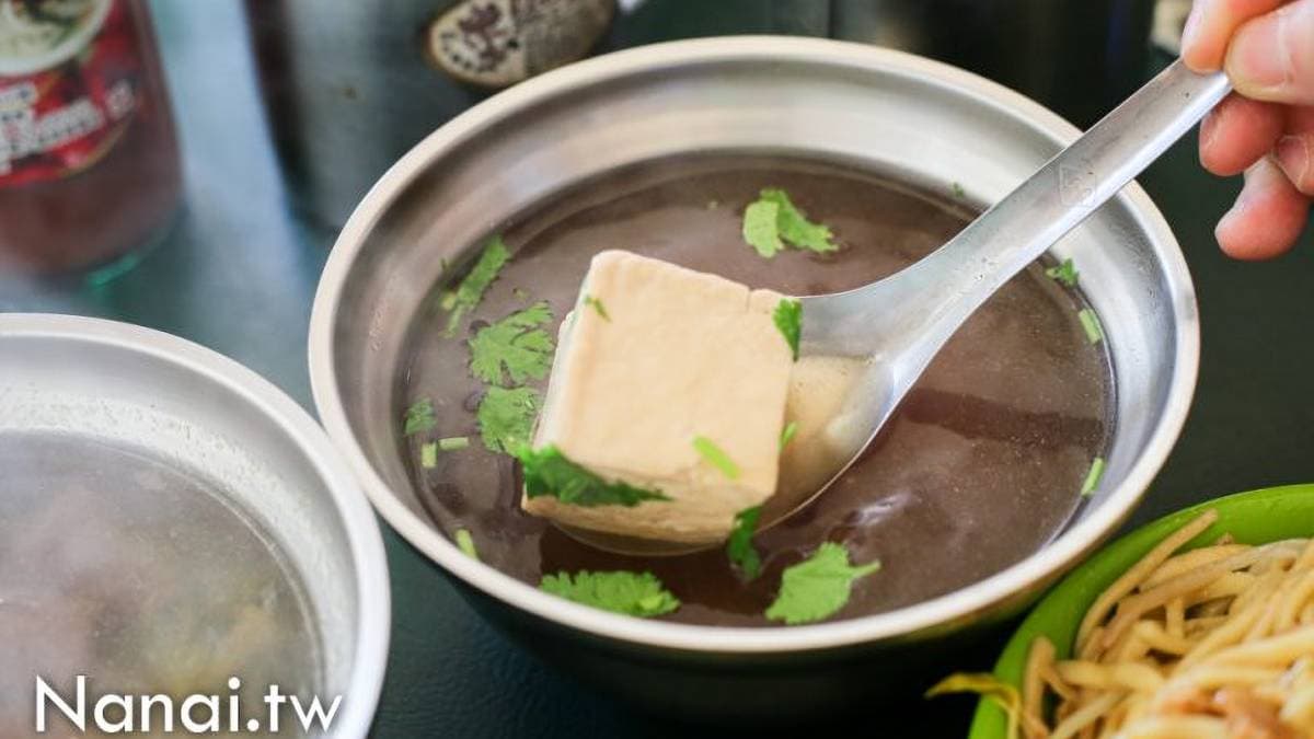 豆腐湯頭濃郁，口感清甜有淡淡蔭瓜滋味。（圖片來源：Nana愛旅行札記）