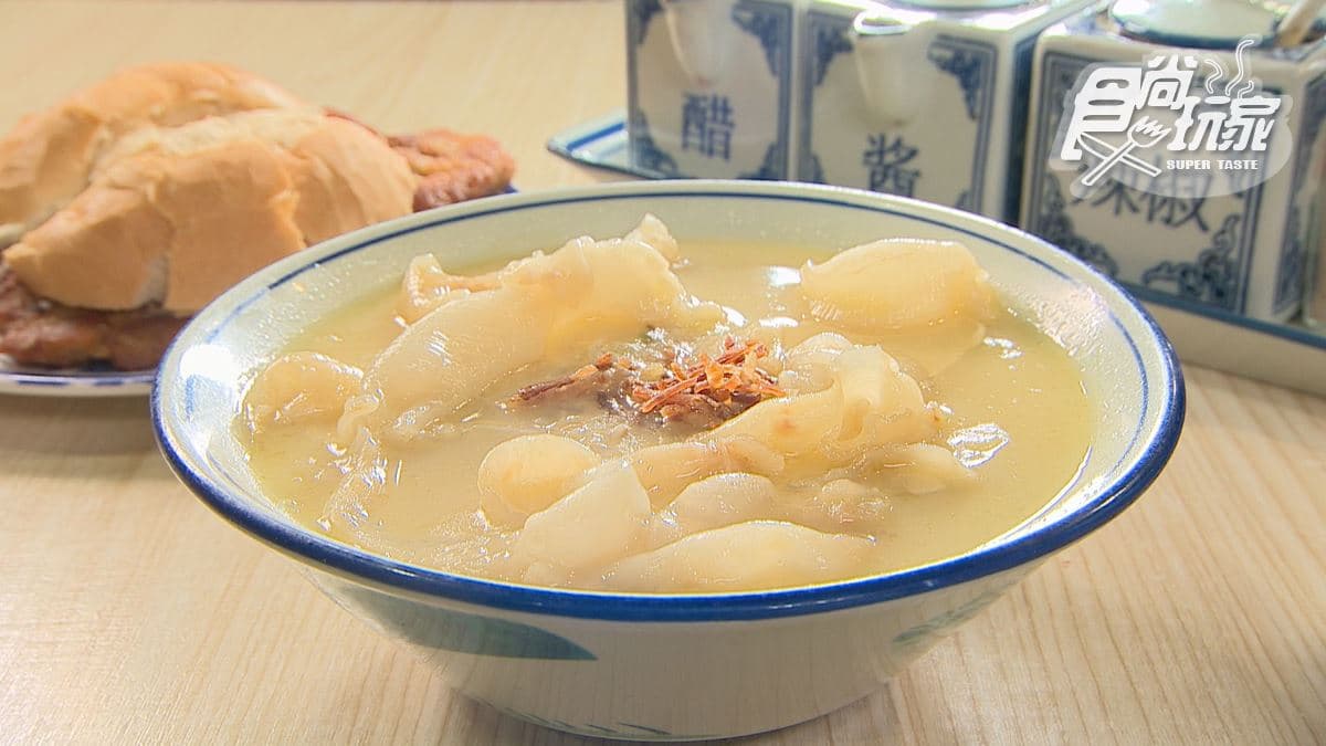 「花膠湯麵」湯頭相當濃郁，但不會過鹹。