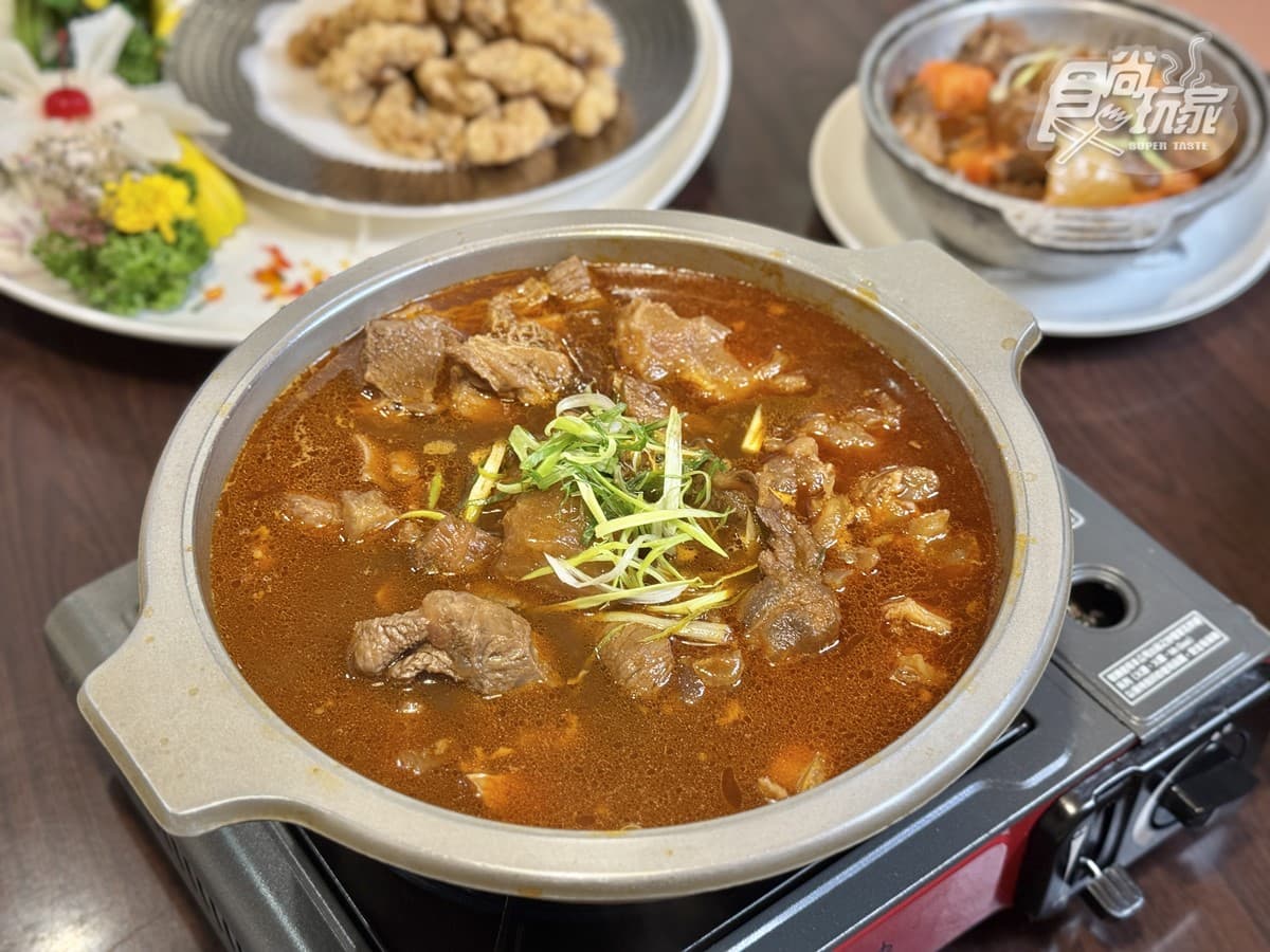 現省260元！40年總舖師私房菜「爆量牛肉爐」獨家首賣，軟嫩牛肉、牛筋超入味(中獎公布)