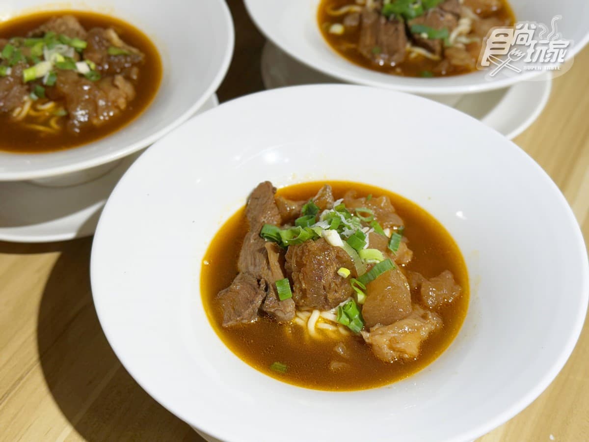 現省260元！40年總舖師私房菜「爆量牛肉爐」獨家首賣，軟嫩牛肉、牛筋超入味(中獎公布)