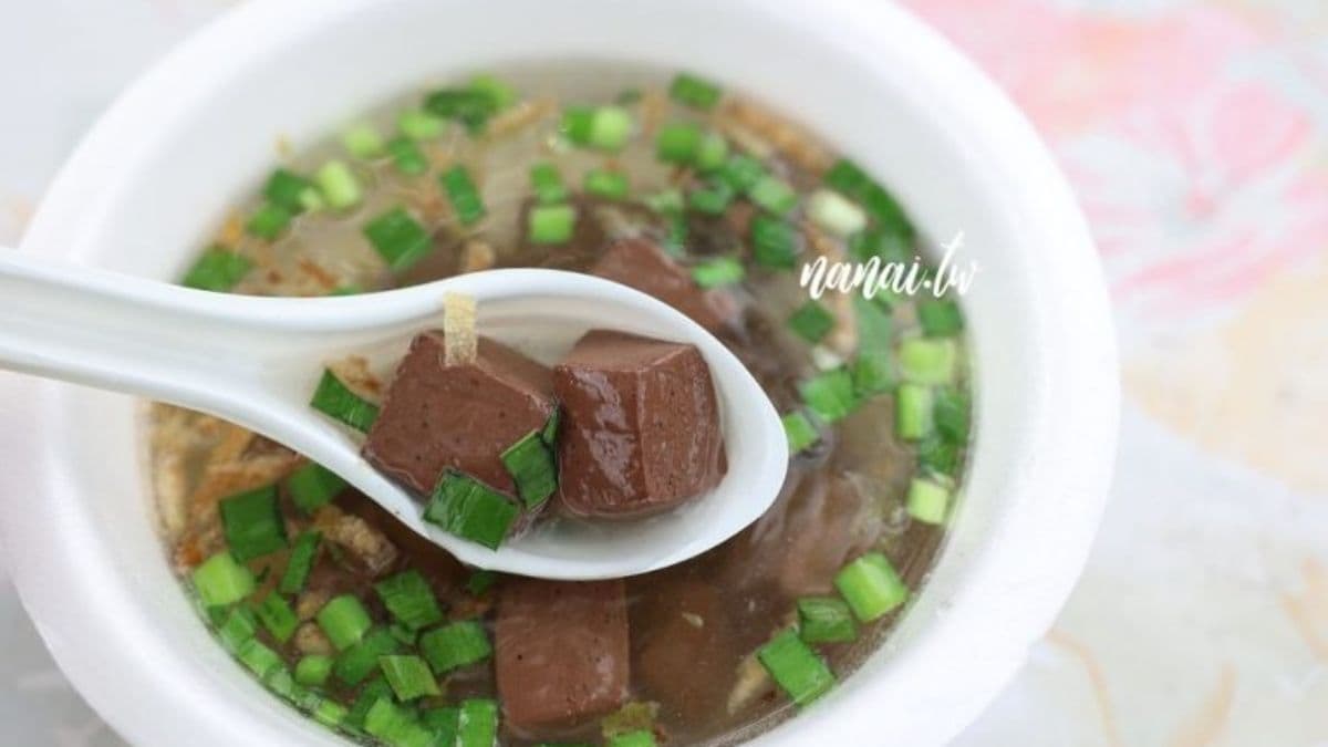 豬血湯清爽口味不會太重，也吃的到豬血的彈Q口感。（圖片來源：Nana愛旅行札記）