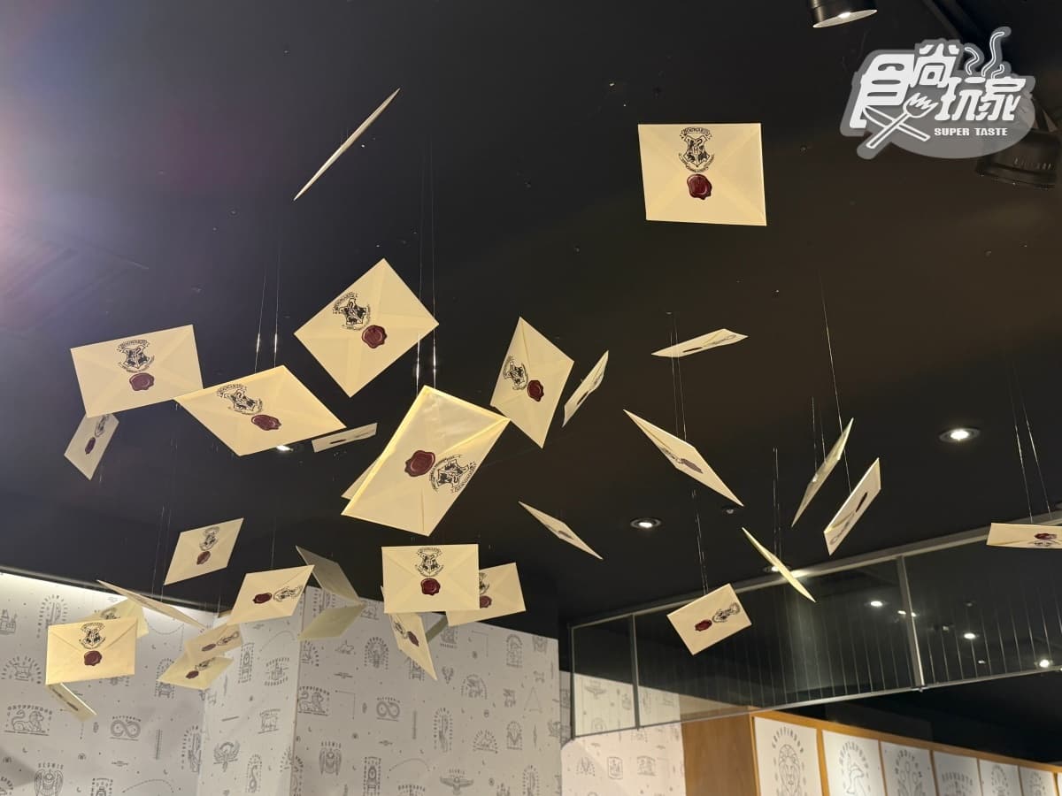 哈利波特快閃店登台！免費打卡霍格華茲６大場景，還有近60款最新周邊（中獎公布）