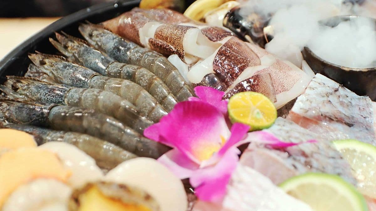 海鮮拼盤有甜白蝦、鯛魚、鱸魚等。（圖片來源：溫蒂's blog）