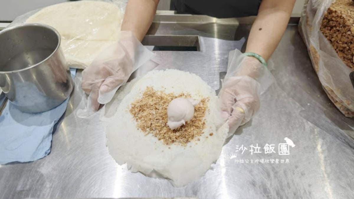店內也可點現做的花生捲冰淇淋。（圖片來源：沙拉飯團）