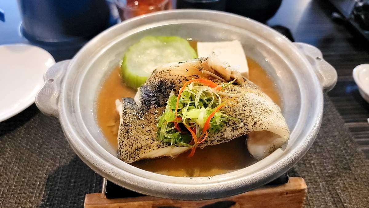 清蒸龍虎斑肉質細緻，魚肉入口鮮甜。（圖片來源：小佳的幻想世界）
