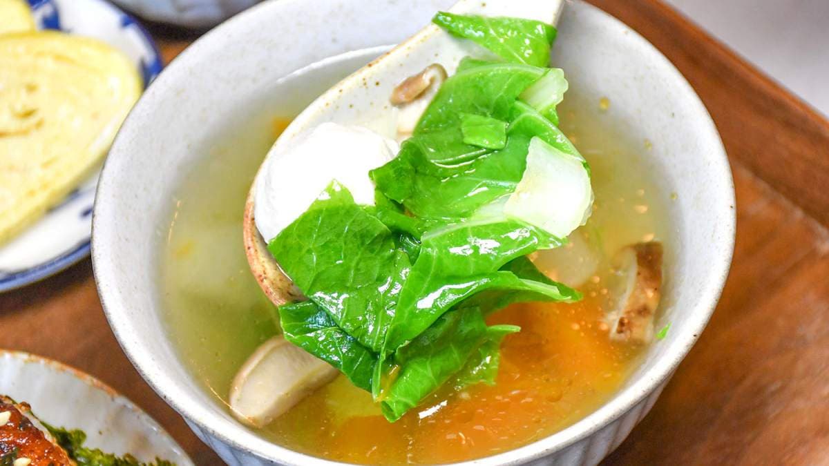 套餐配菜如湯品、玉子燒等，都是使用原型食材製作。（圖片來源：呂萱萱愛分享）