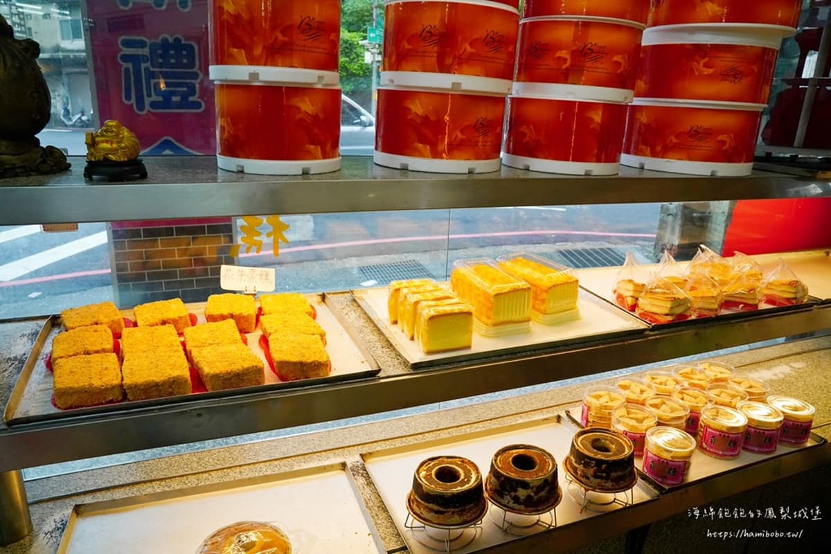消失中的古早味！30年老店「爆量花生蛋糕」只要40元，特製鮮奶油太邪惡