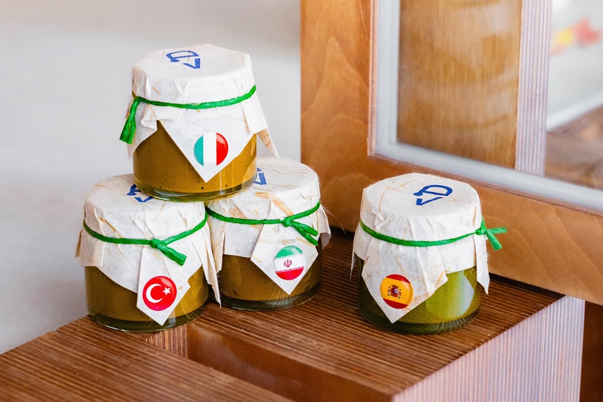 年度最狂「開心果冰淇淋」這８天限定！Double V「開心果週」５國Gelato吃爆