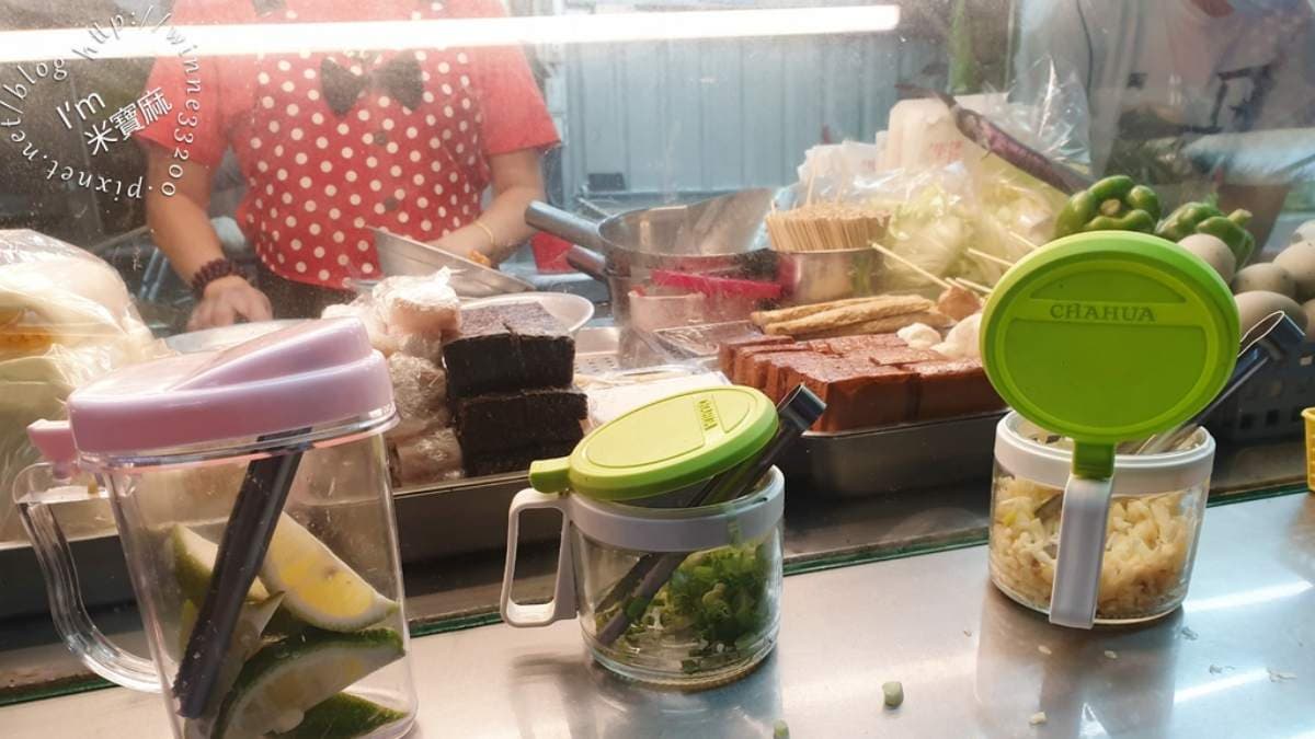 前面的蔥、蒜都是自己酌量添加，還有附上檸檬片。（圖片來源：米寶麻幸福滿載）