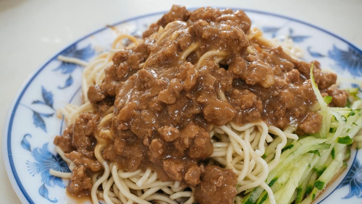 肉醬涼麵是戴記涼麵的獨家口味。（圖片來源：葉影瓶像）