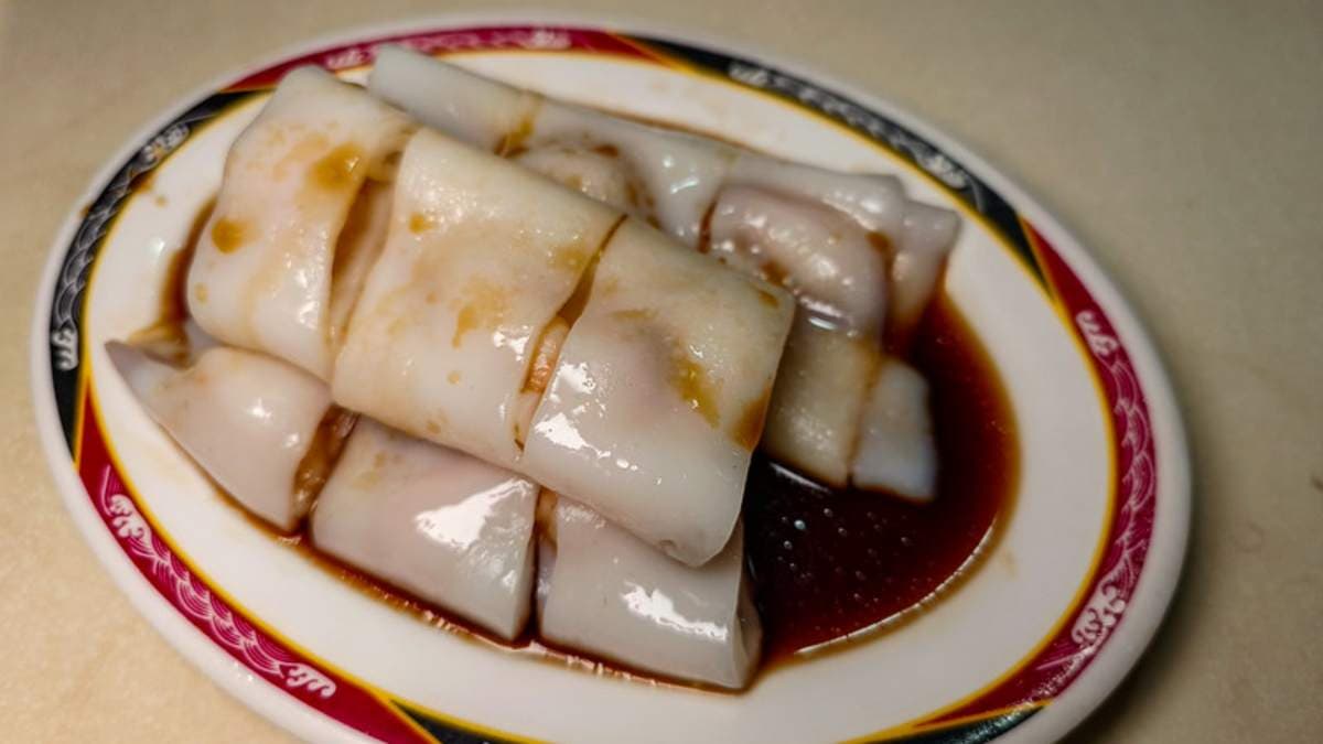 蝦仁腸粉搭配比較重口味的醬汁。（圖片來源：鄉民食堂）