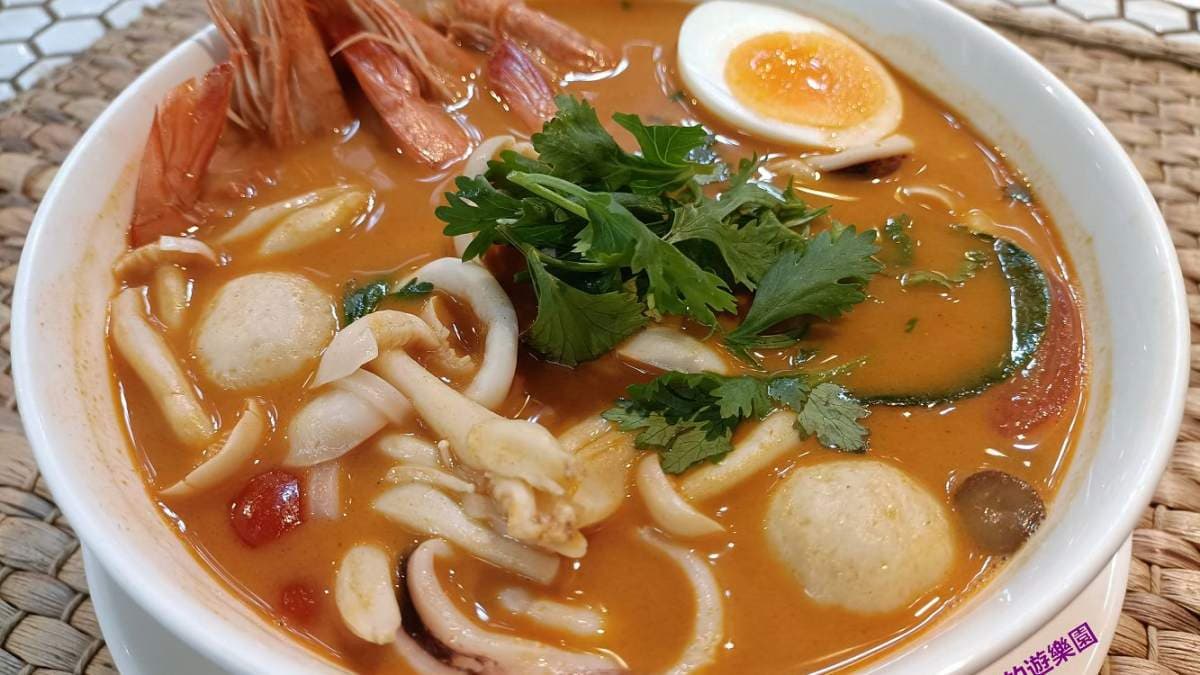 酸辣海鮮河粉，（圖片來源：Vicky媽媽的遊樂園）