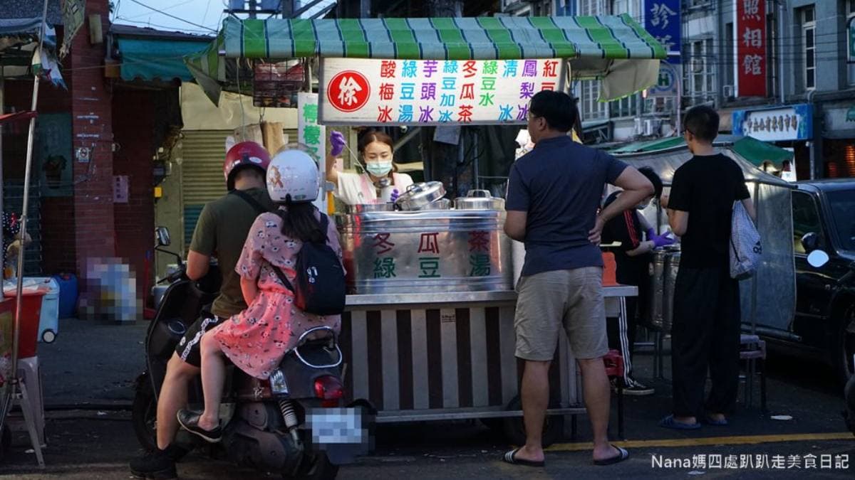 夜市內的「徐家綿綿冰」也賣了50多年。（圖片來源： Nana媽四處趴趴走美食日記）