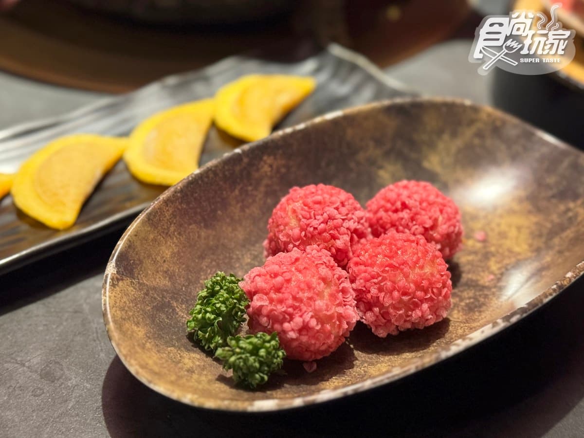 440元起吃到飽！高CP值鍋物「聖誕套餐」爽嗑肉聖誕樹，爆炒香鍋＋九宮格