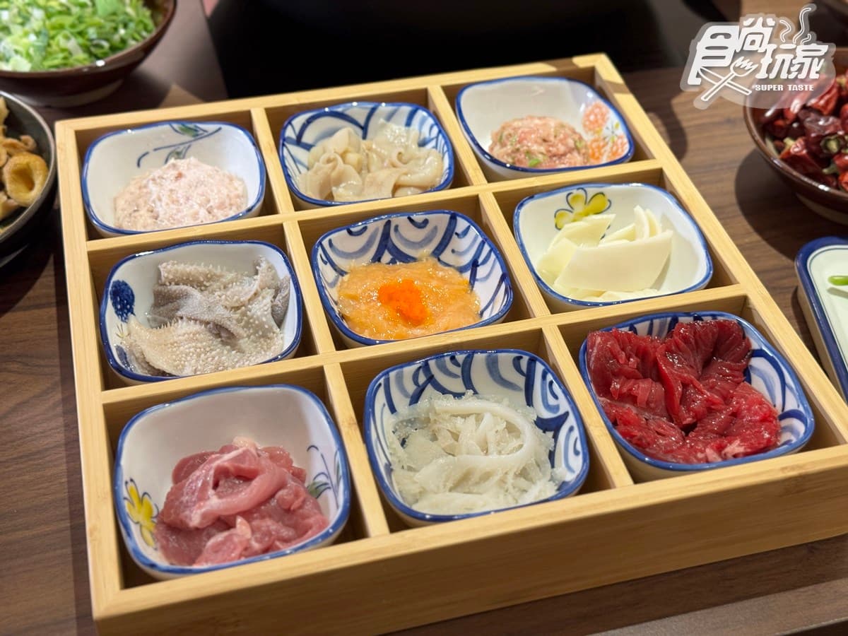 「馮校長老火鍋」首度插旗台北!推薦必點+優惠搶先看,AI教父黃仁勳也愛 「馮校長老火鍋」首度插旗台北!推薦必點+優惠搶先看,AI教父黃仁勳也愛