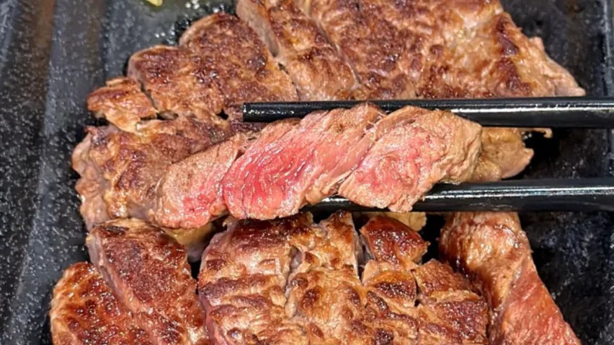 菲力牛排採用原塊肉，鮮嫩多汁。（圖片來源：台南小白）