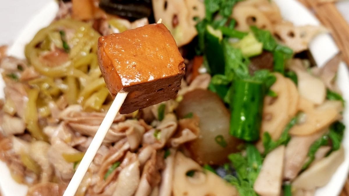 小豆干帶有微微煙燻味，單吃也順口。（圖片來源：米寶麻幸福滿載）