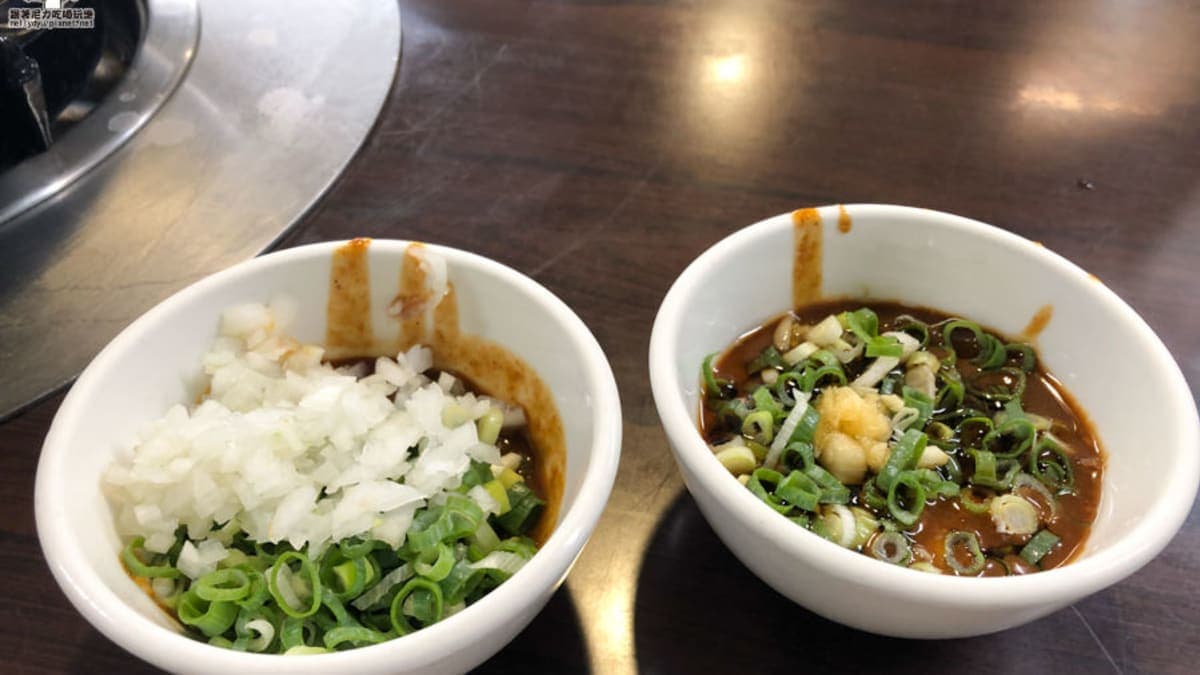 特製沙茶很濃郁，比一般沙茶還要帶甜味。（圖片來源：跟著尼力吃喝玩樂）